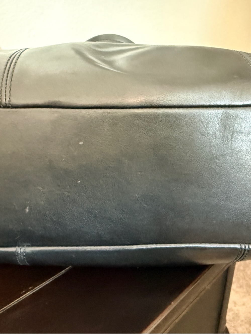 COACH Mia Women's Black Leather Tote Bag with Signature Hardware - Picture 3 of 4